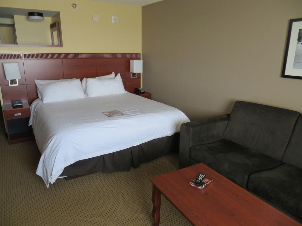 Canad Inns Destination Center Гранд Форкс Екстериор снимка
